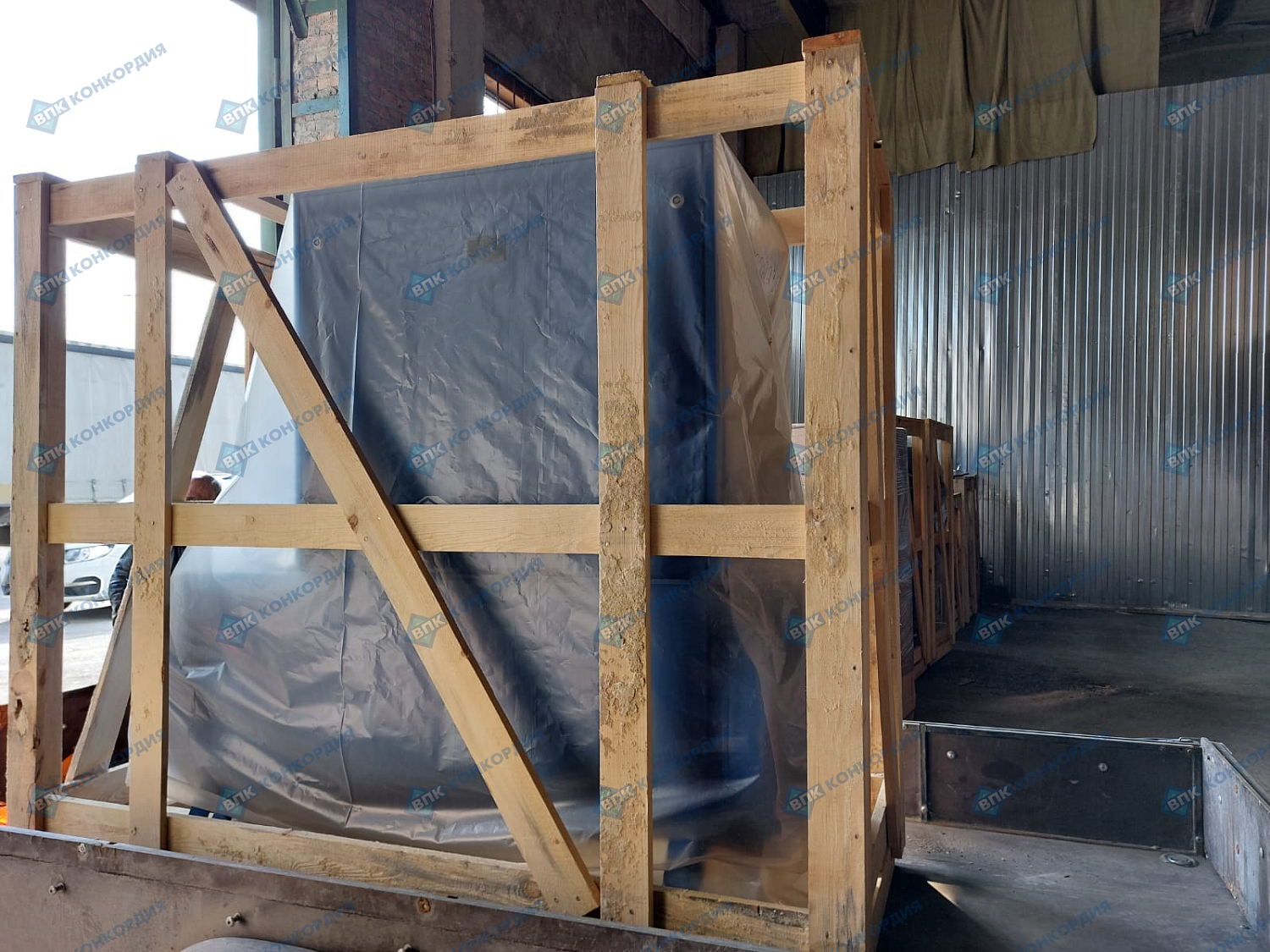 Отгрузка винтового компрессора Remeza ВК15Е-10-500 в г. Новосибирск